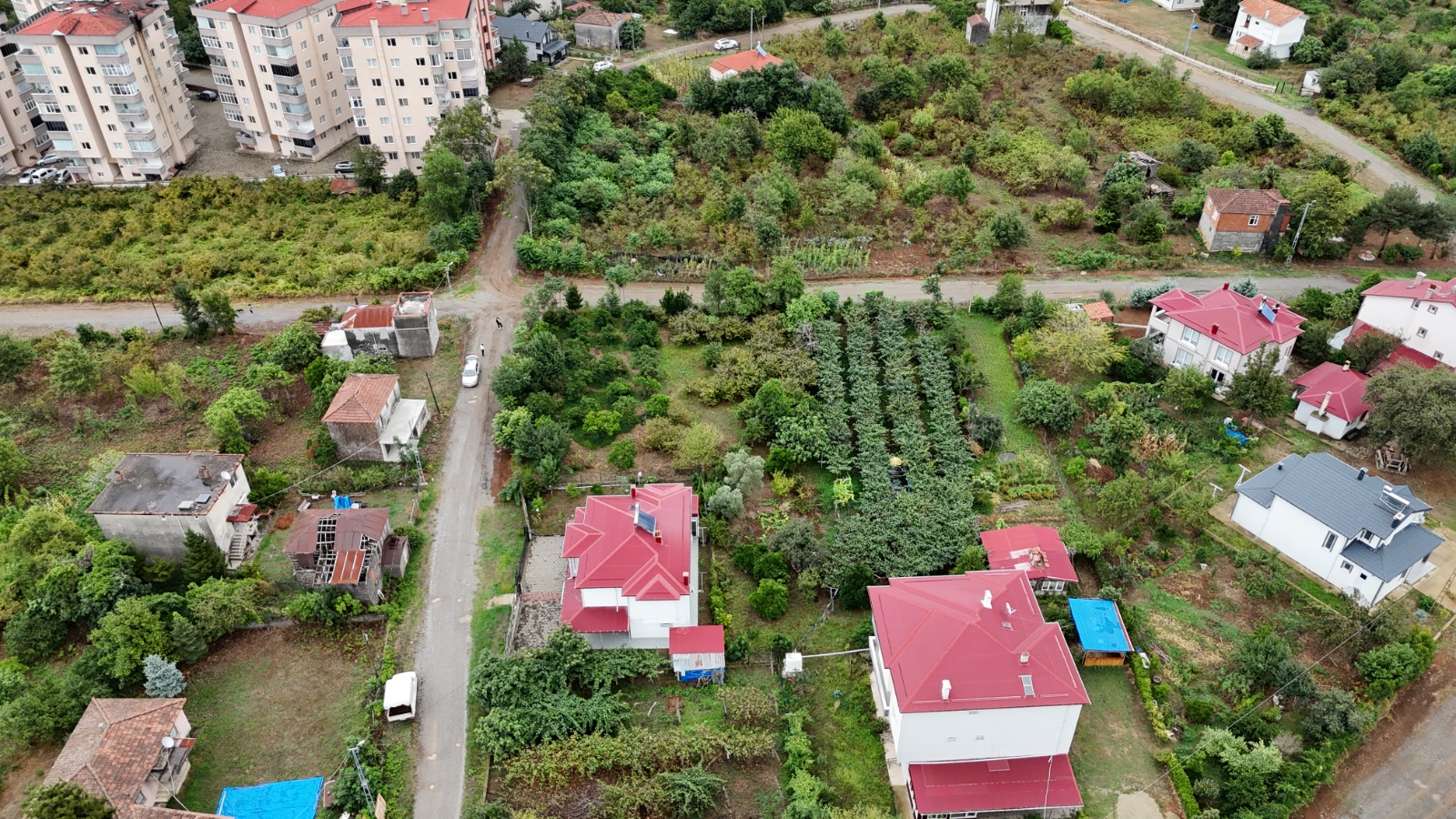 MABEL GAYRİMENKUL/BEŞİKDÜZÜ/ADACIK 4 KAT İMARLI VİLLALIK ARSA